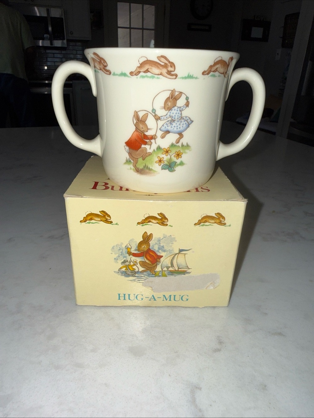 Hug-A-Mug Bunny Pattern Two-Handled Ceramic Mug - Cream